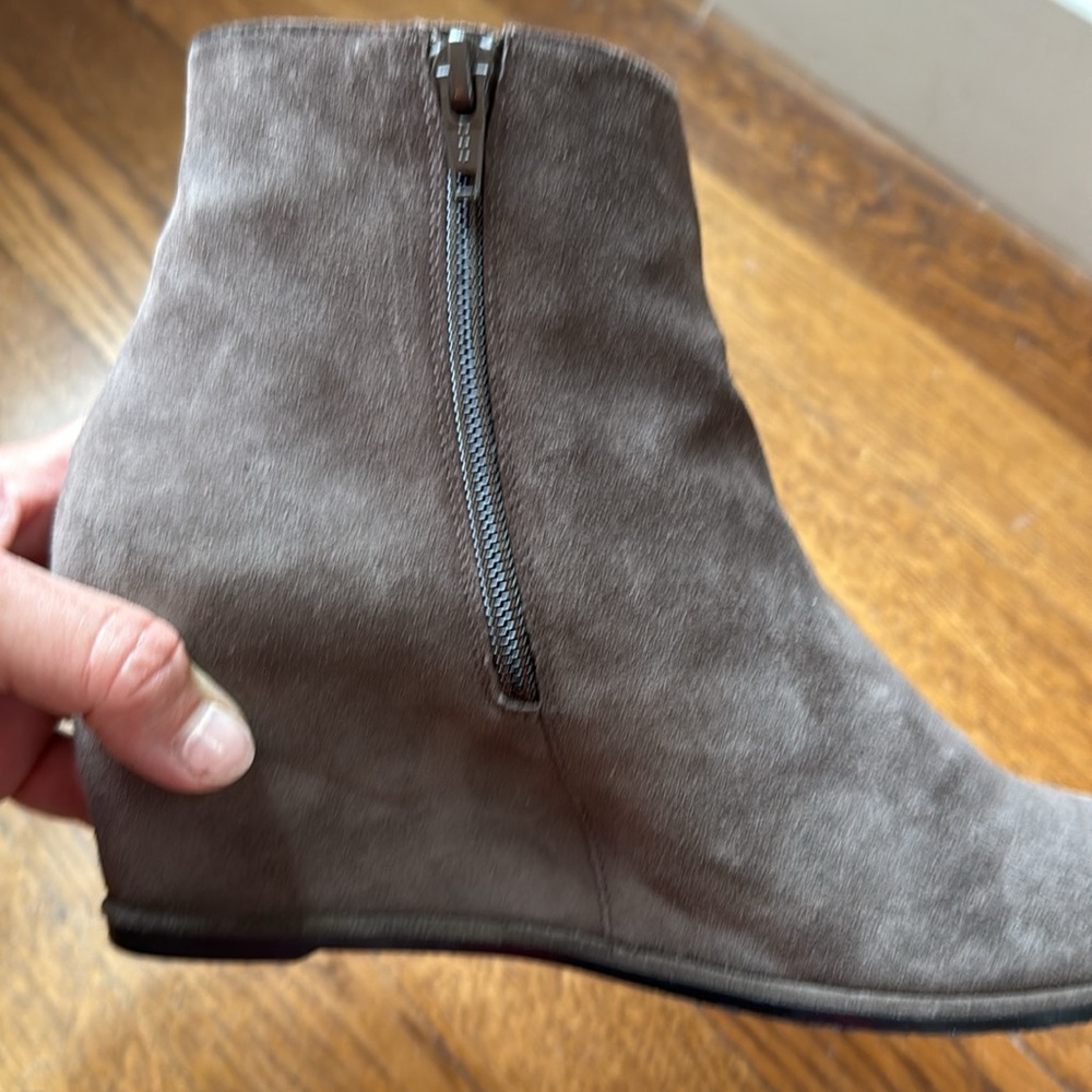 STUART WEITZMAN Suede Slidein Wedge Boot Gray Sz 7.5 M - Picture 9 of 12